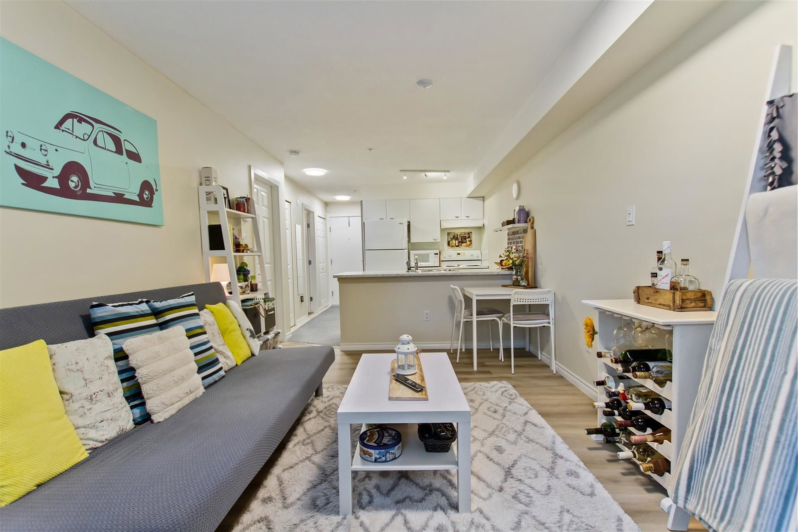Listing Image 3