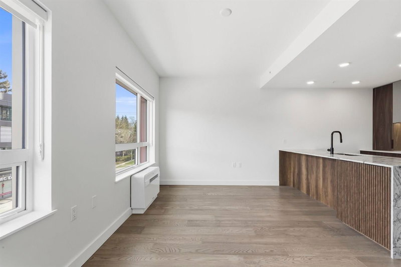 305 - 3590 39th Avenue W