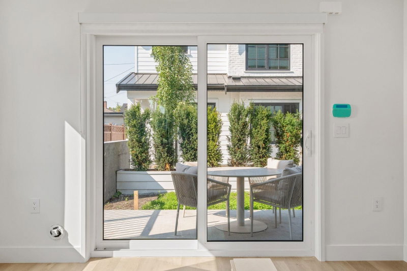 SL 2 - 2333 54th Avenue E