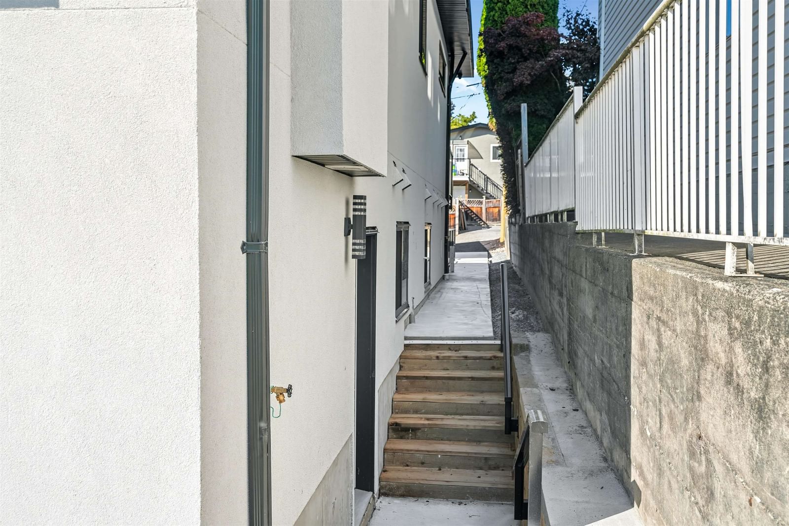Listing Image 26