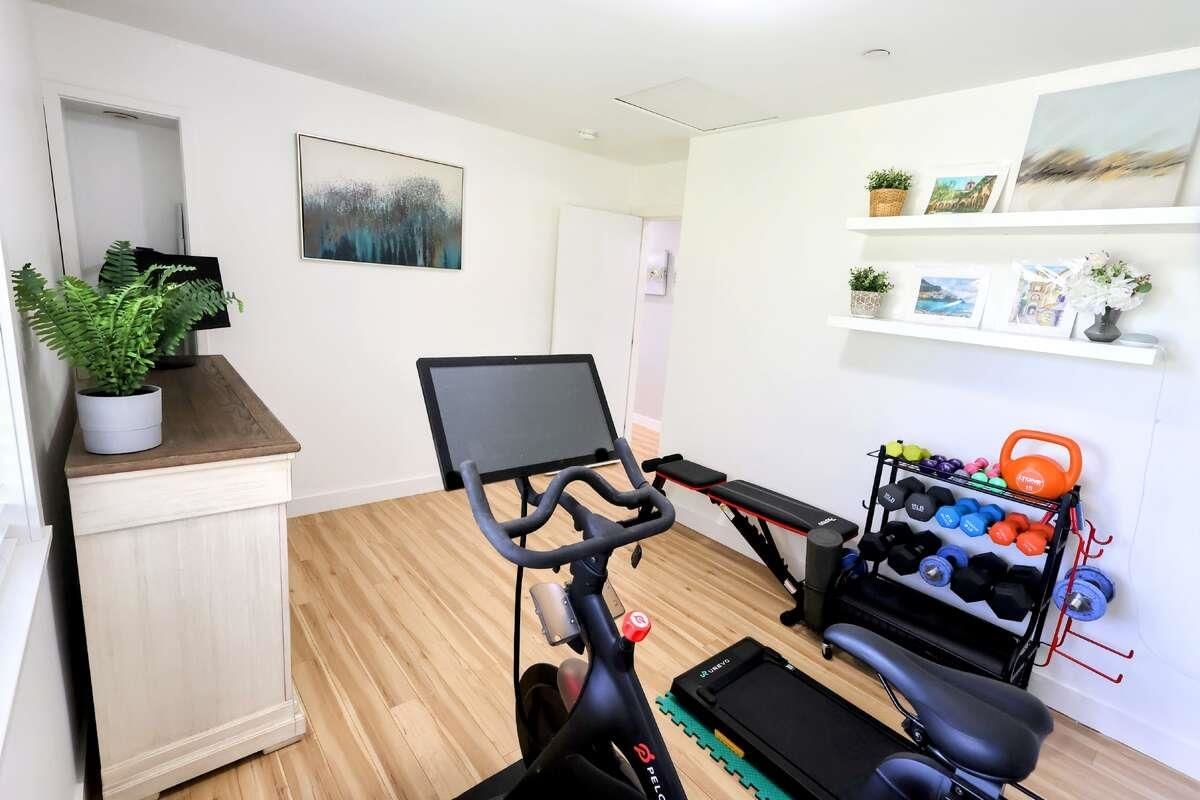 Listing Image 18