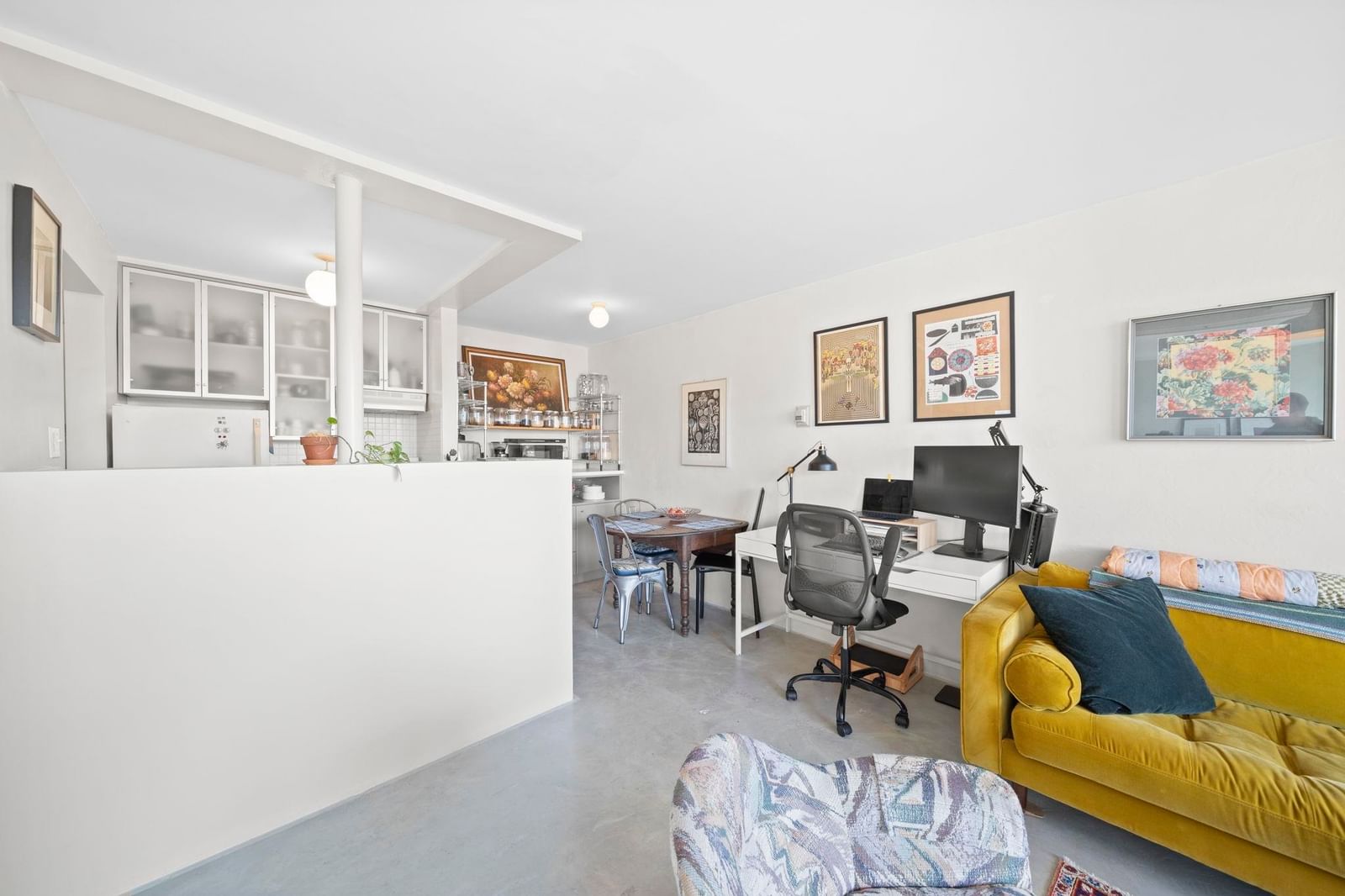 Listing Image 13
