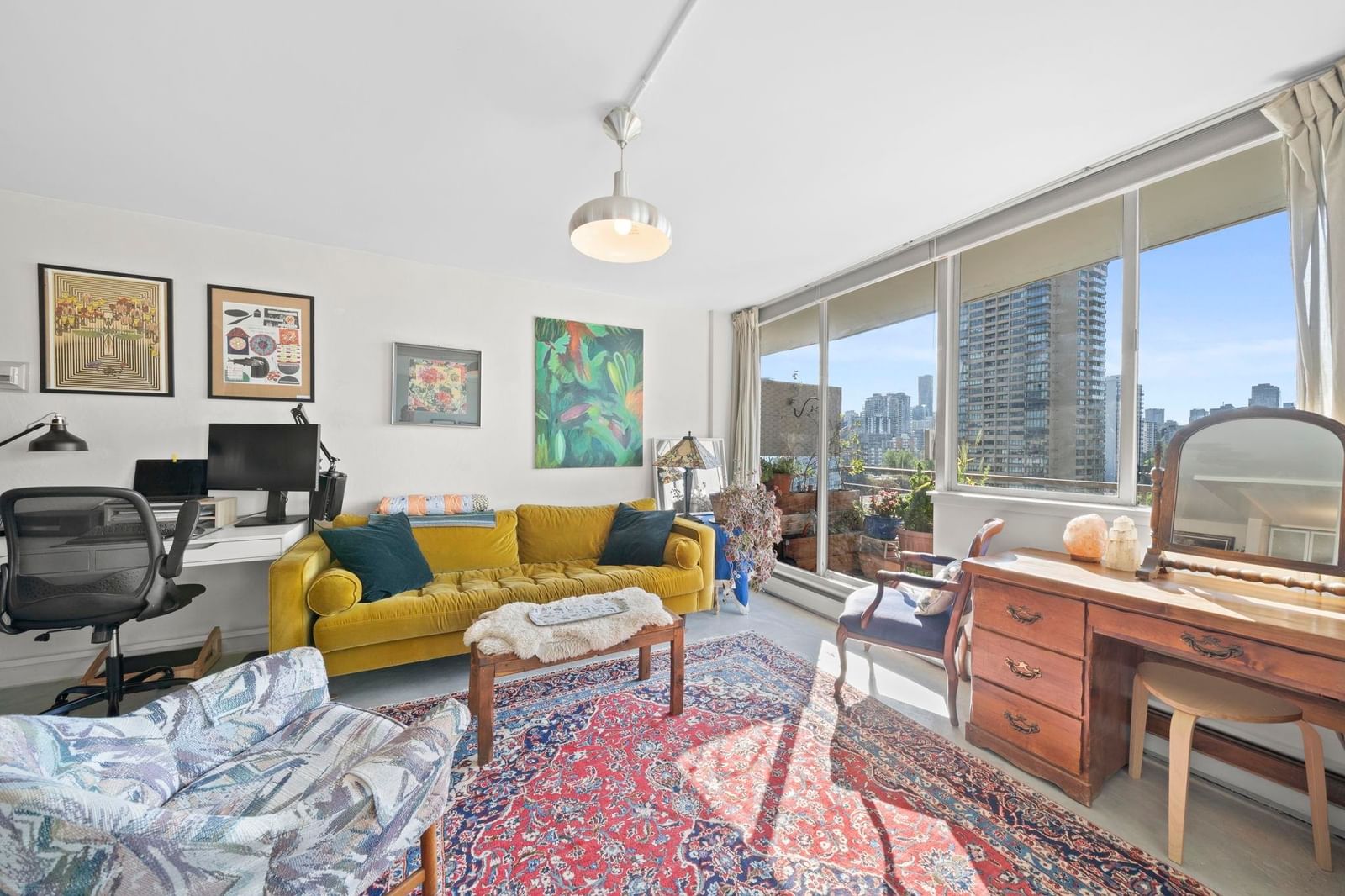 Listing Image 3