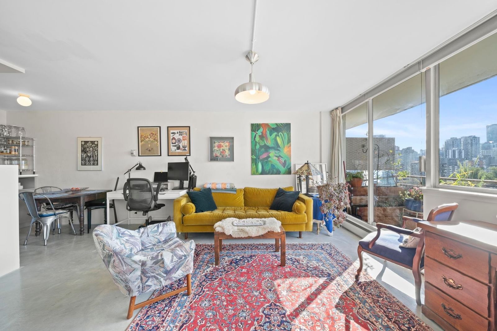 Listing Image 5
