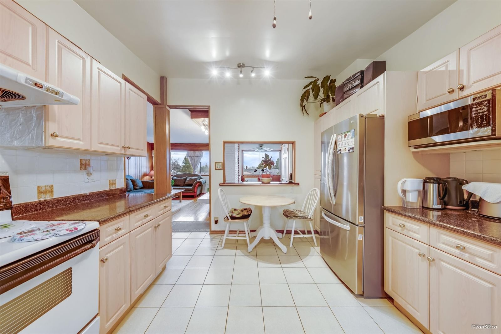 Listing Image 6