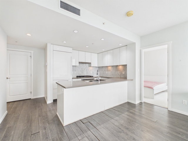 3603 - 5883 Barker Avenue