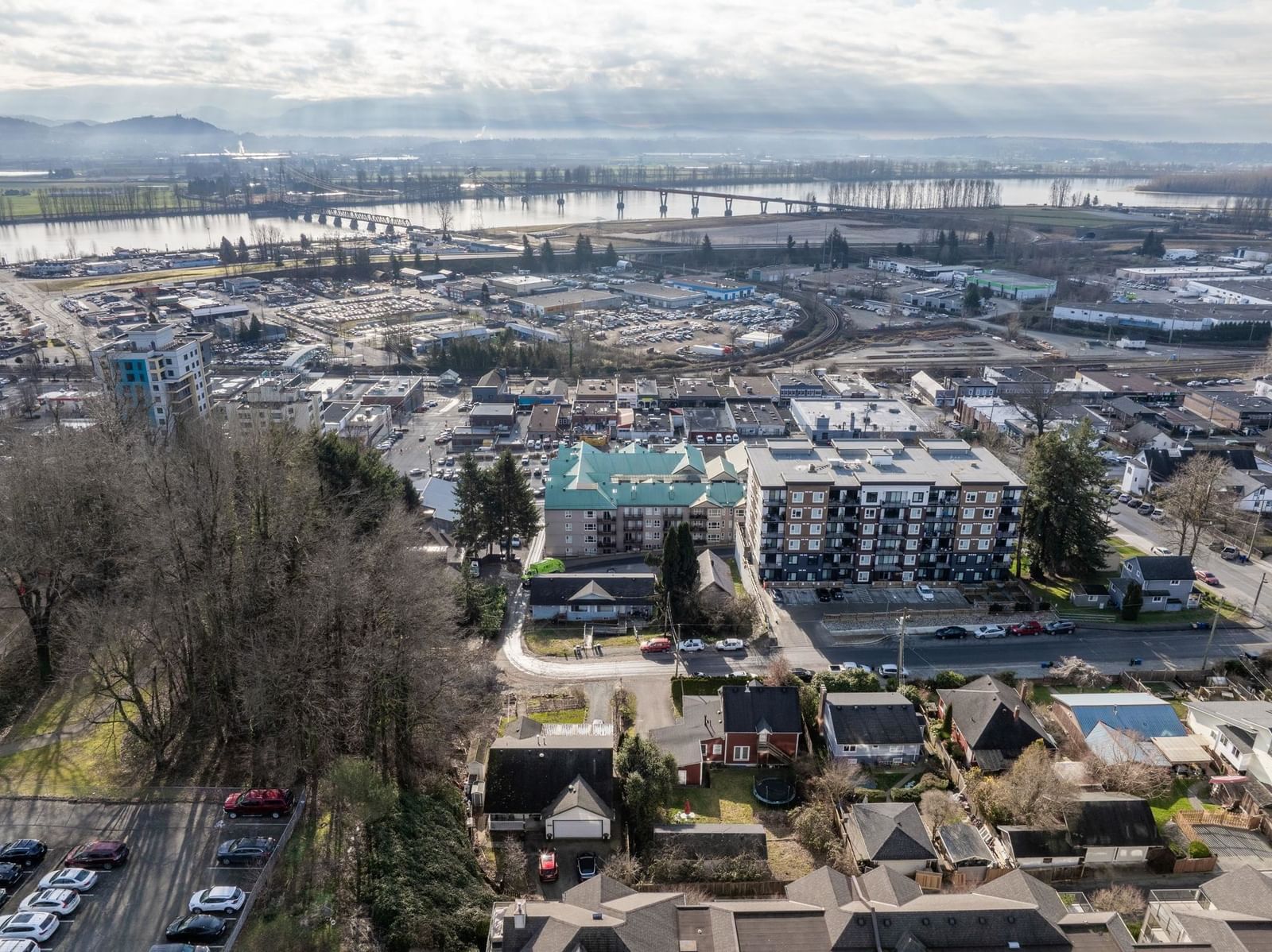 Listing Image 10
