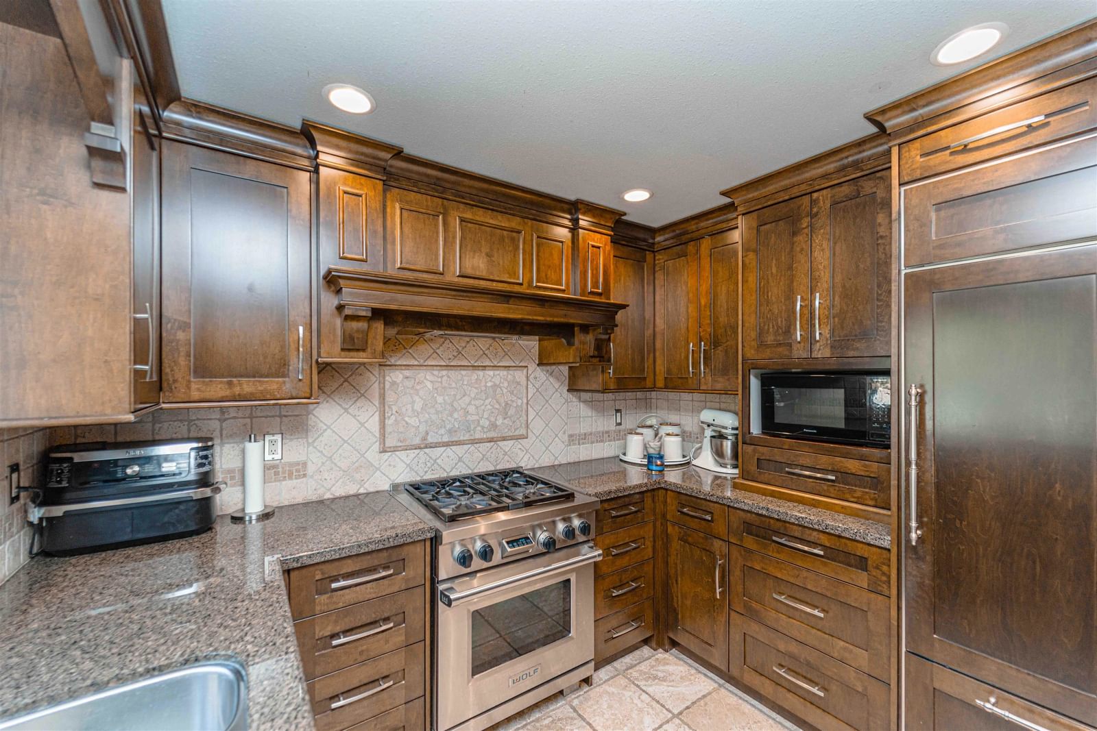 Listing Image 12