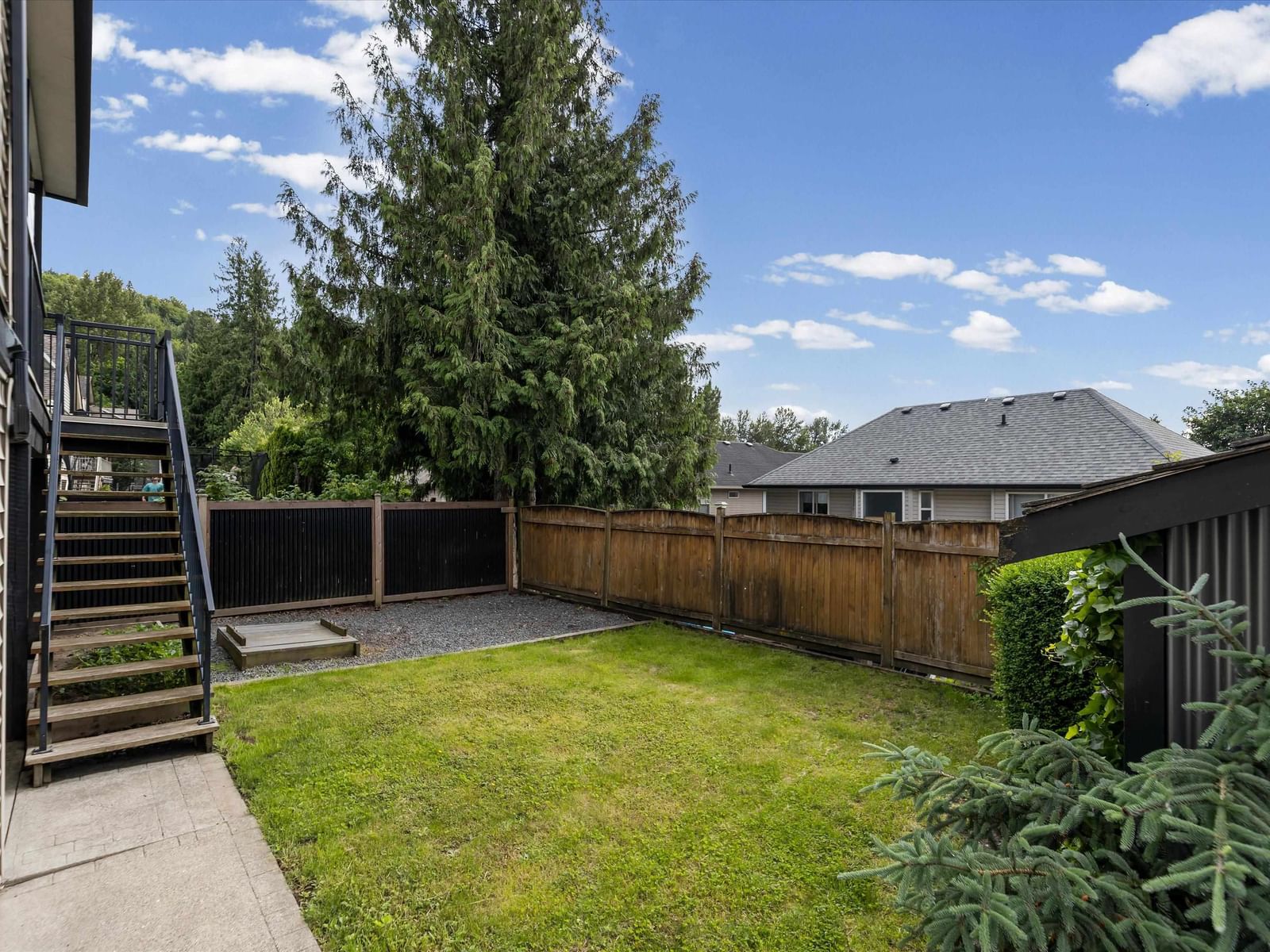 Listing Image 32