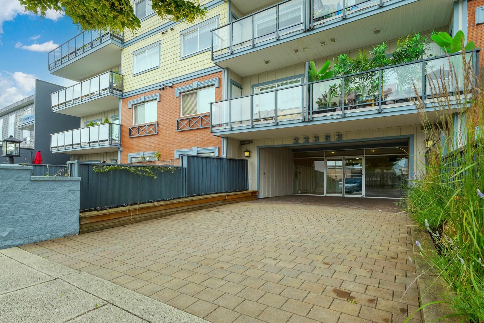 Listing Image 9