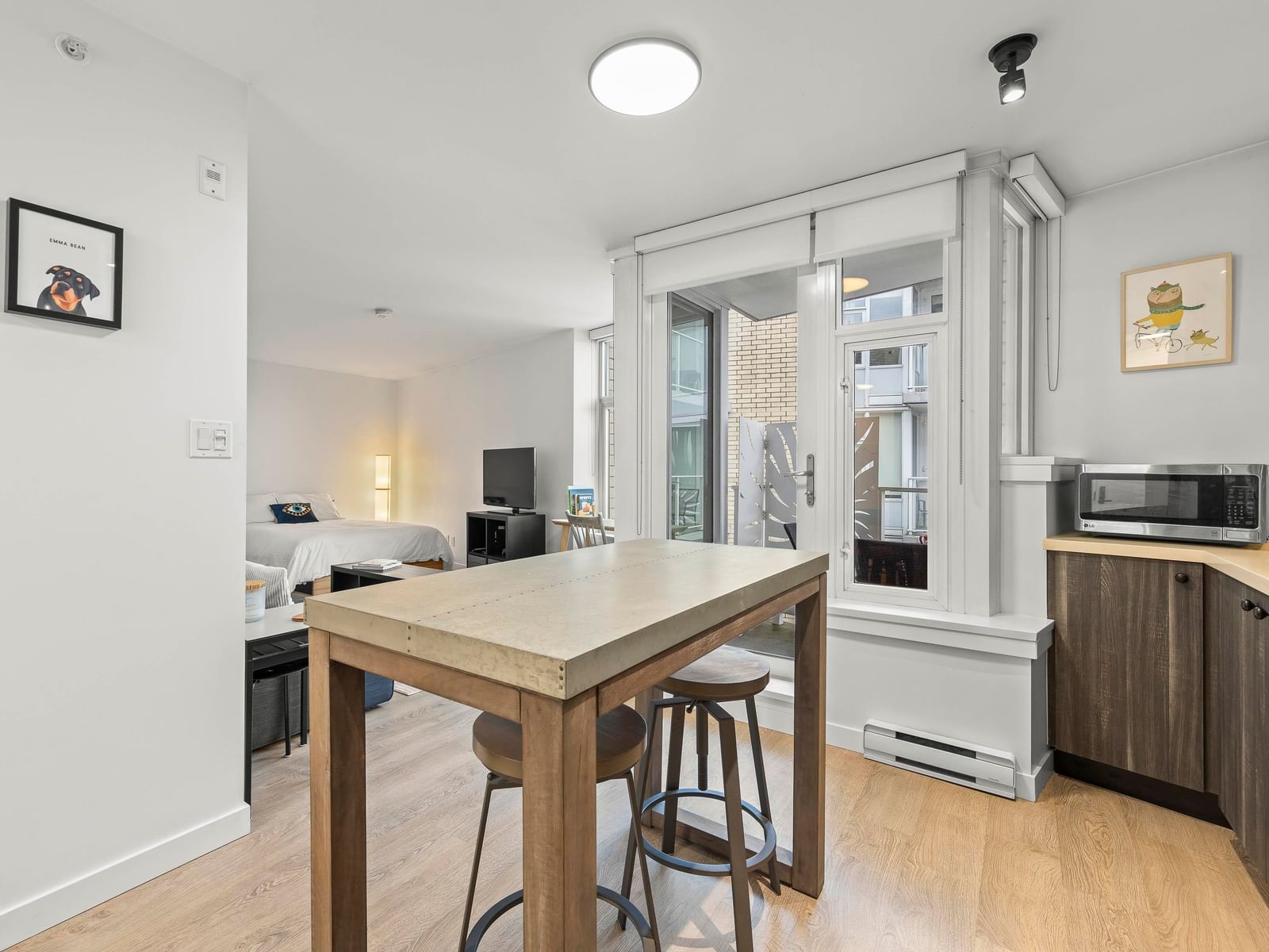 Listing Image 13