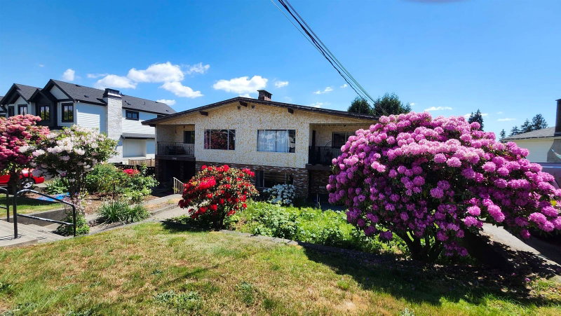 1046 Madore Avenue