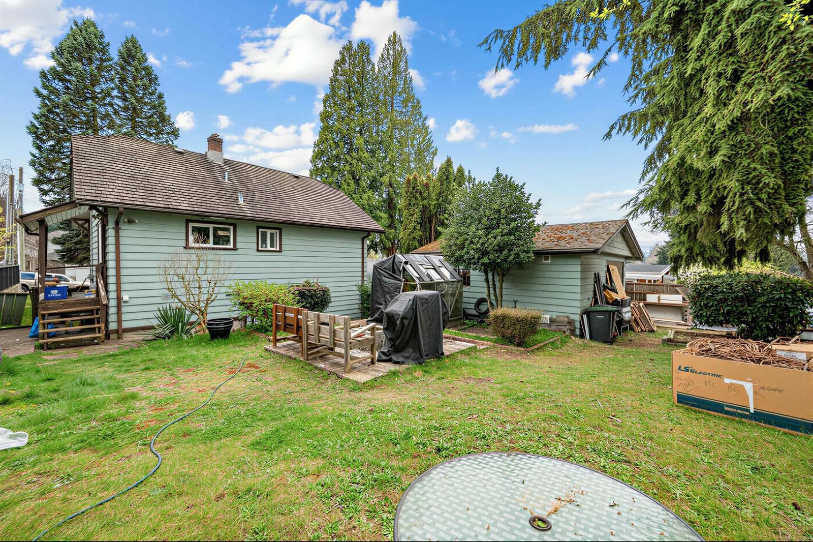 Listing Image 11