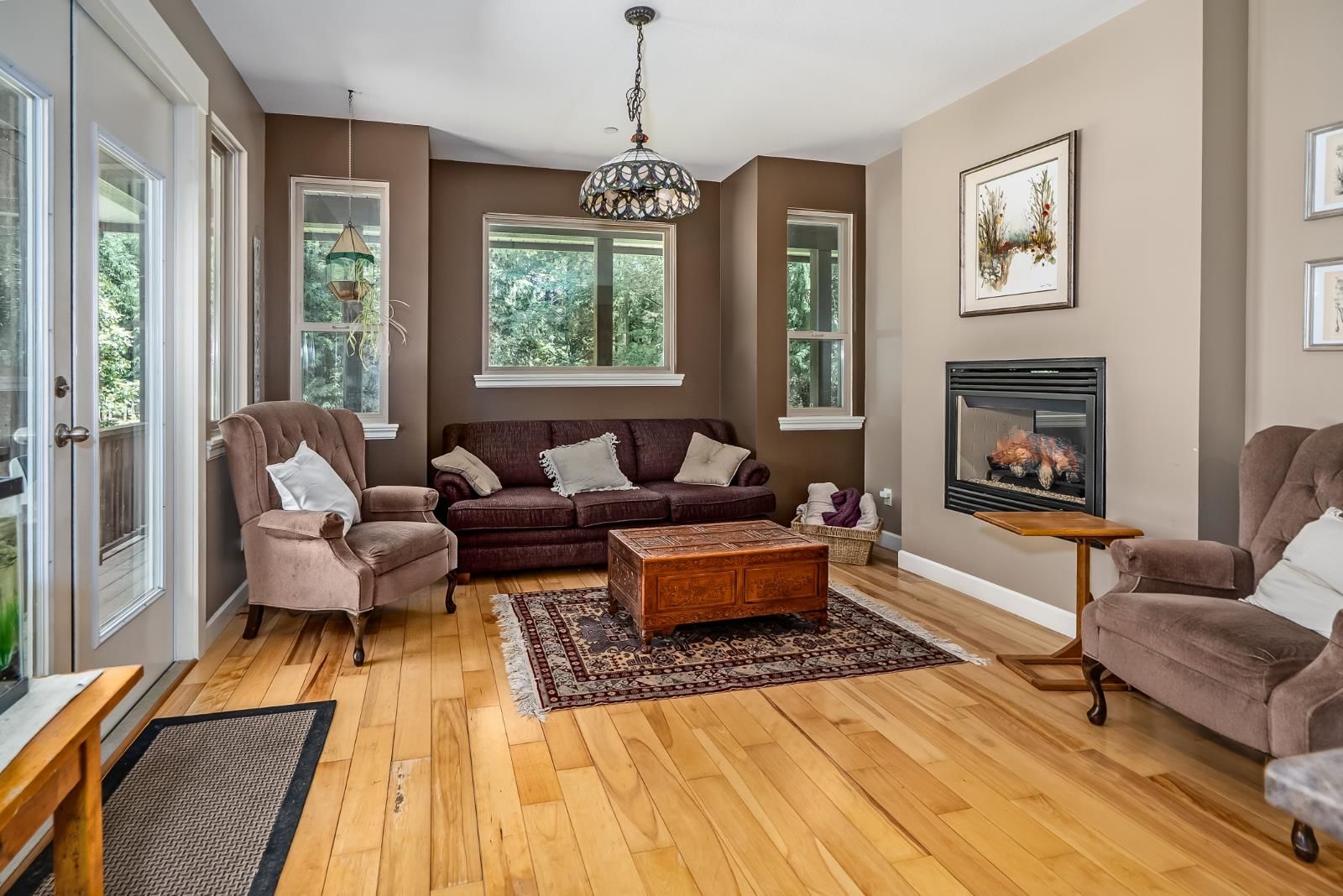 Listing Image 9