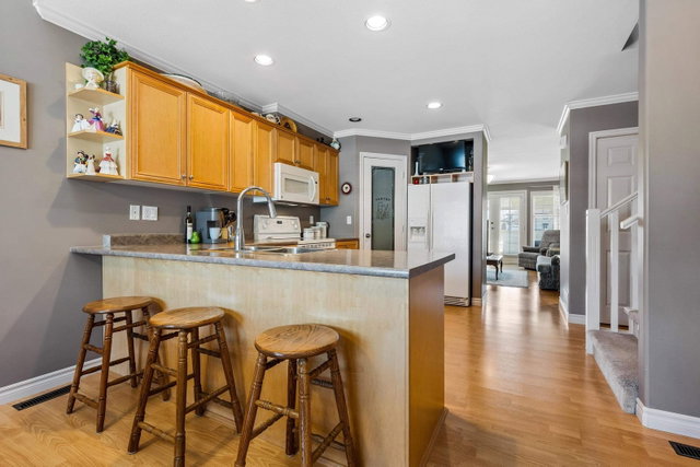 20 - 7475 Garnet Drive