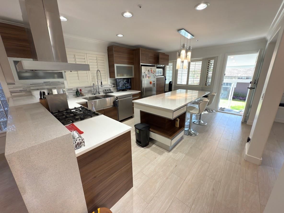 Listing Image 18