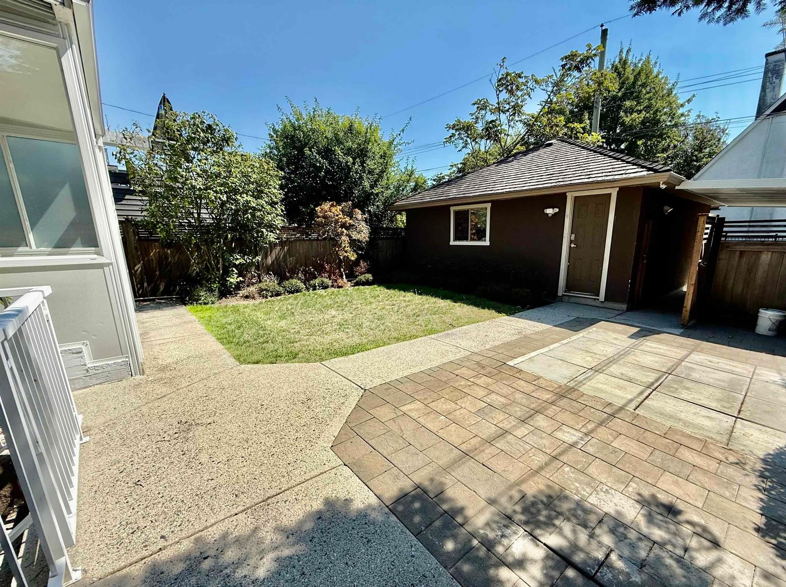 Listing Image 6