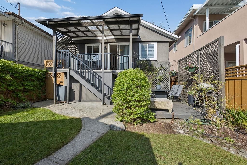 Listing Image 9