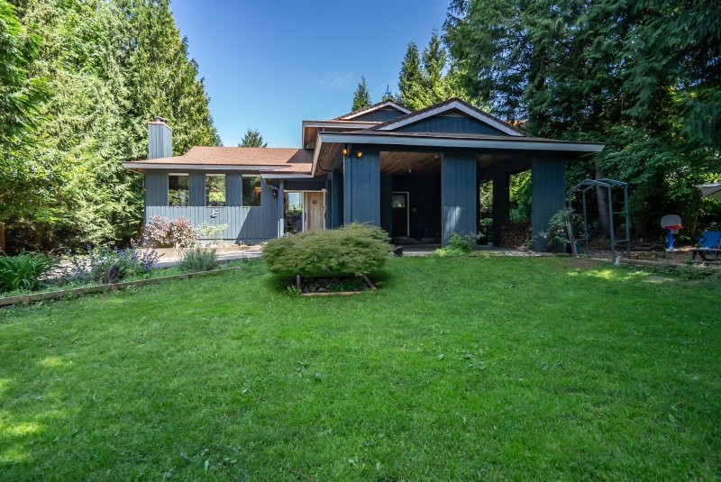 10122 Kenswood Drive