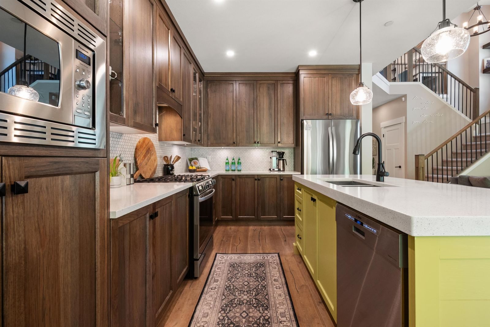 Listing Image 11