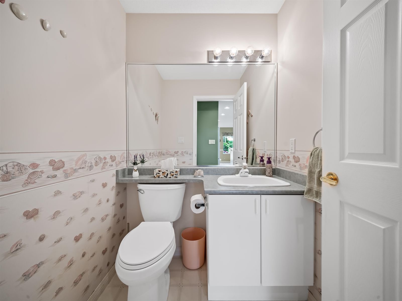 Listing Image 17
