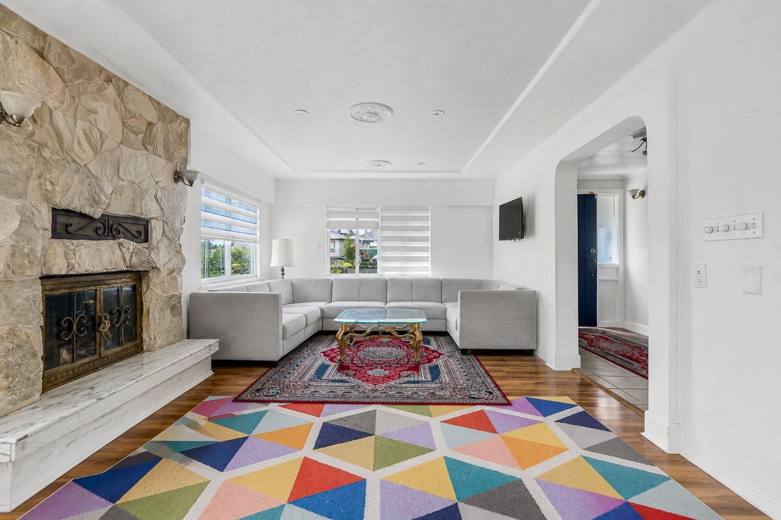 Listing Image 8