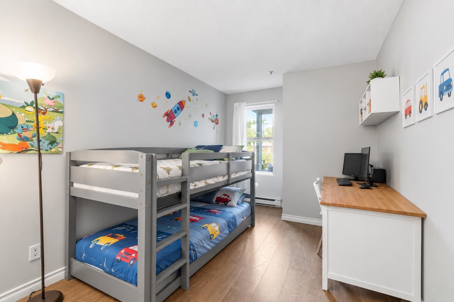 Listing Image 12