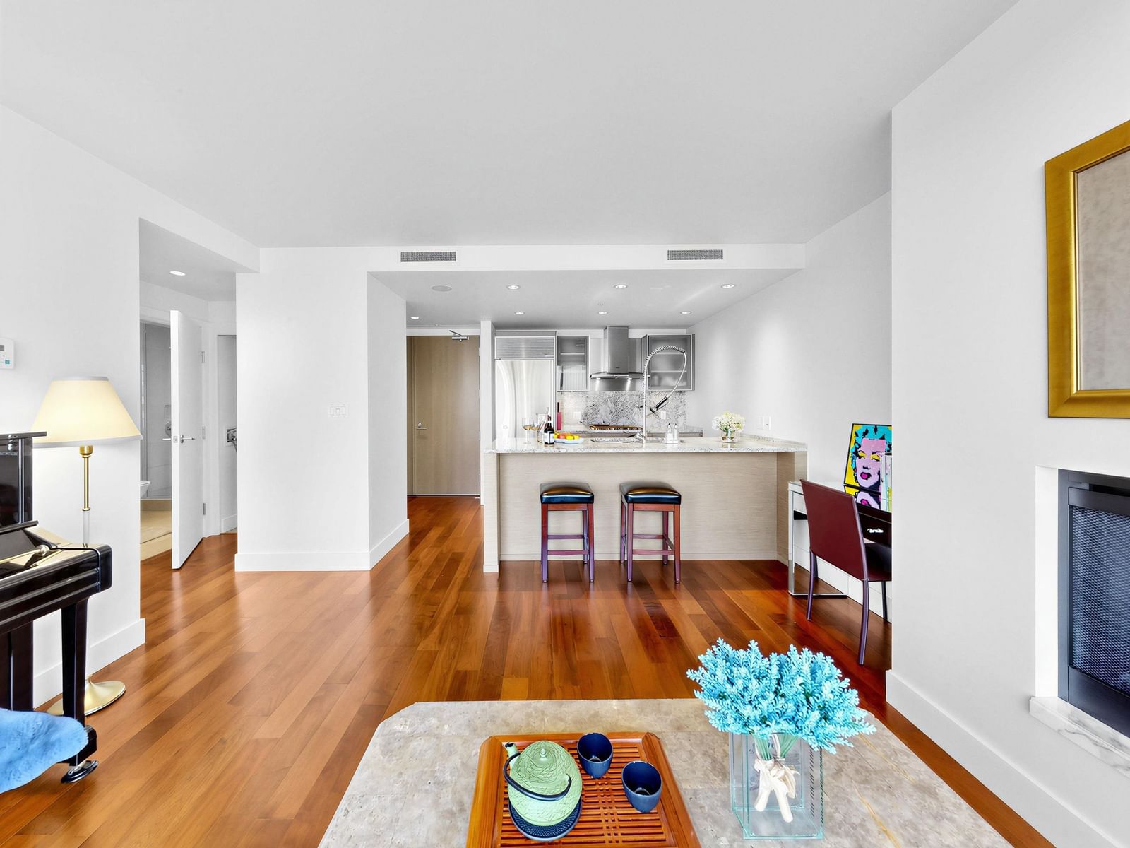Listing Image 15