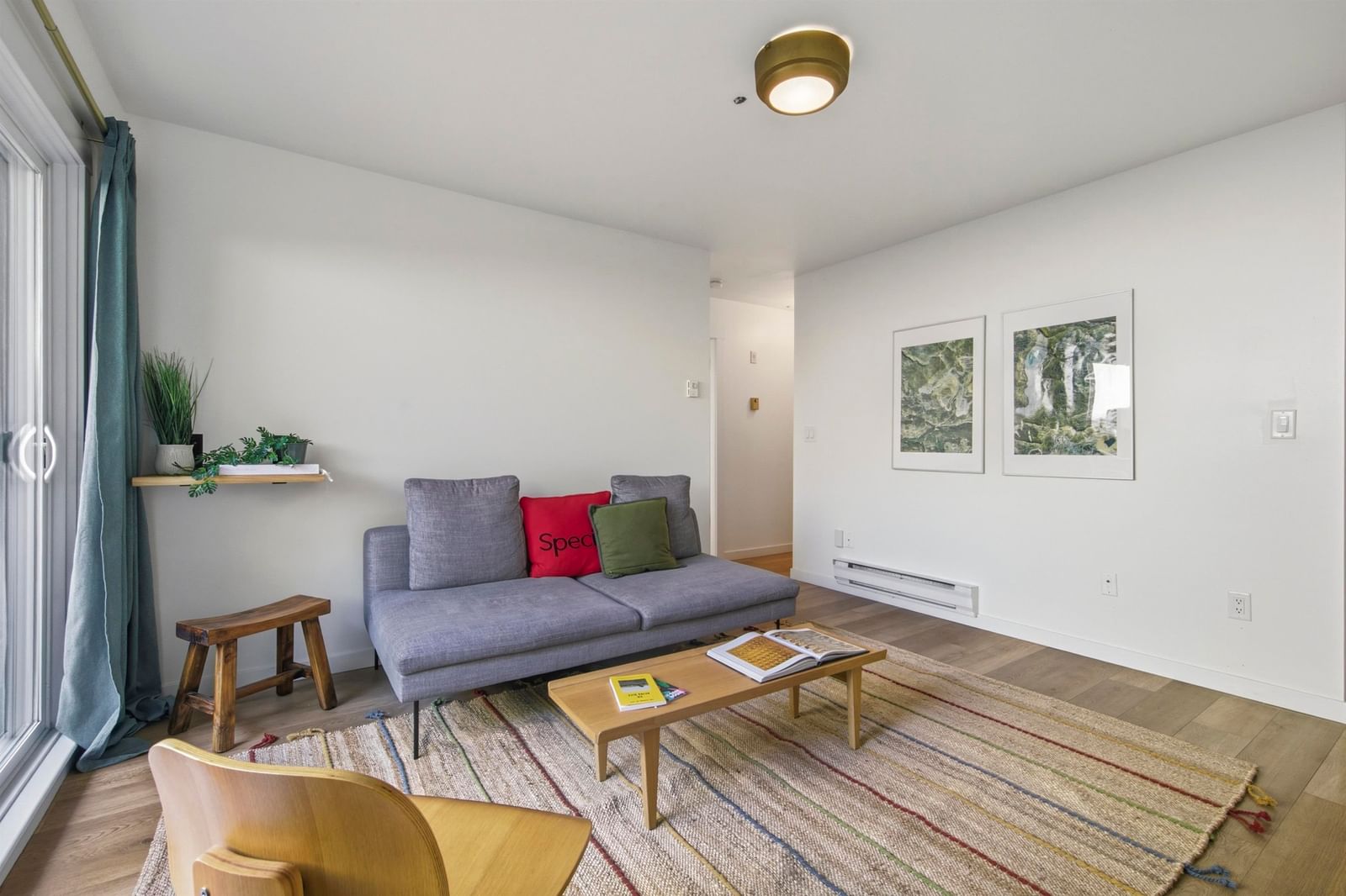 Listing Image 5