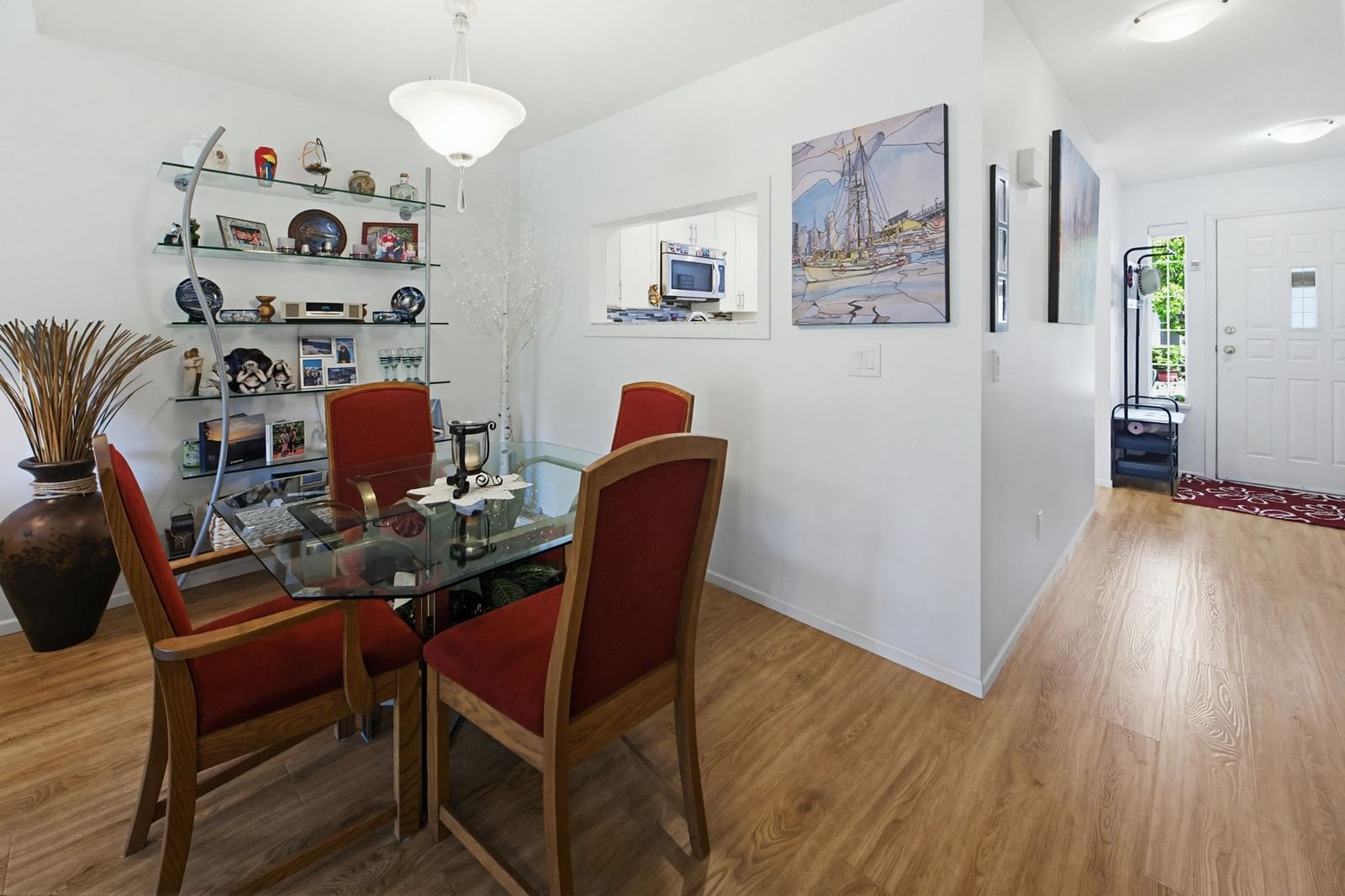 Listing Image 9