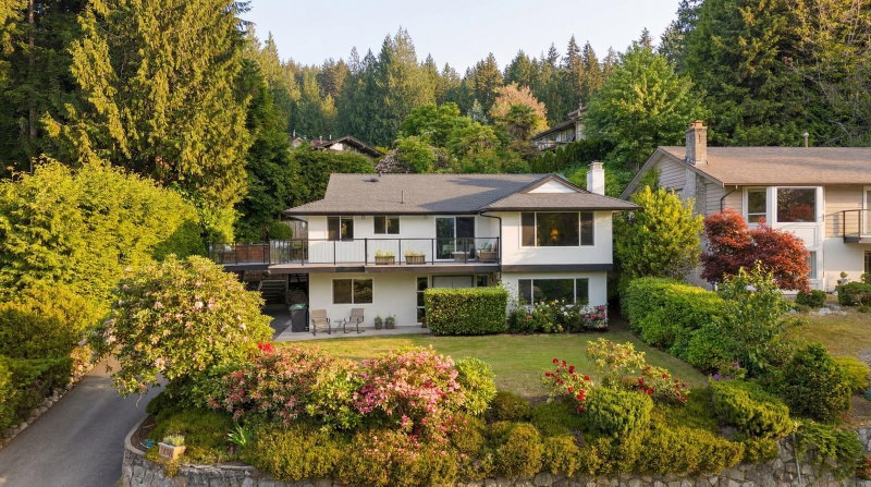 1438 Mcnair Drive