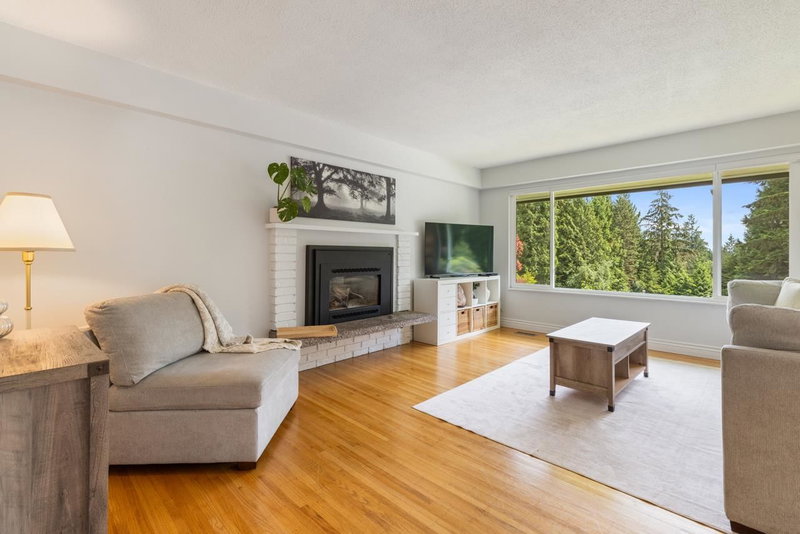 1438 Mcnair Drive