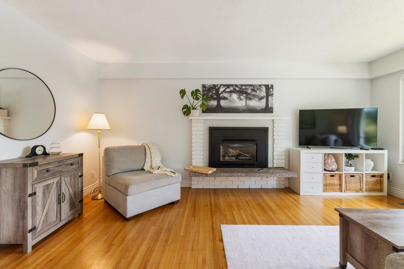 1438 Mcnair Drive