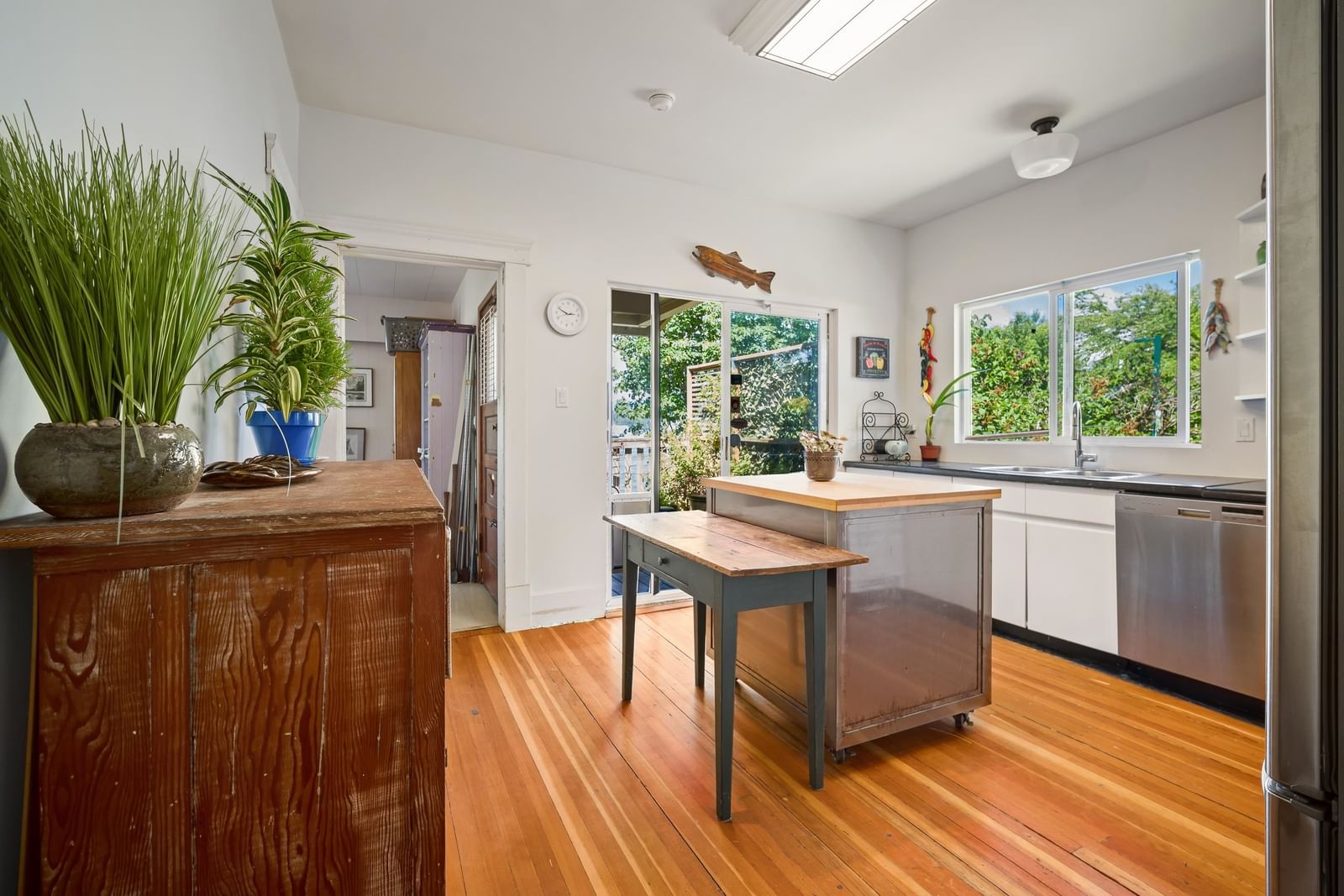 Listing Image 13
