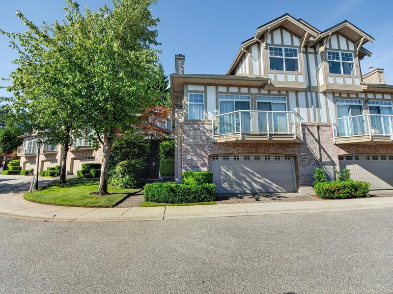 29 - 5221 Oakmount Crescent