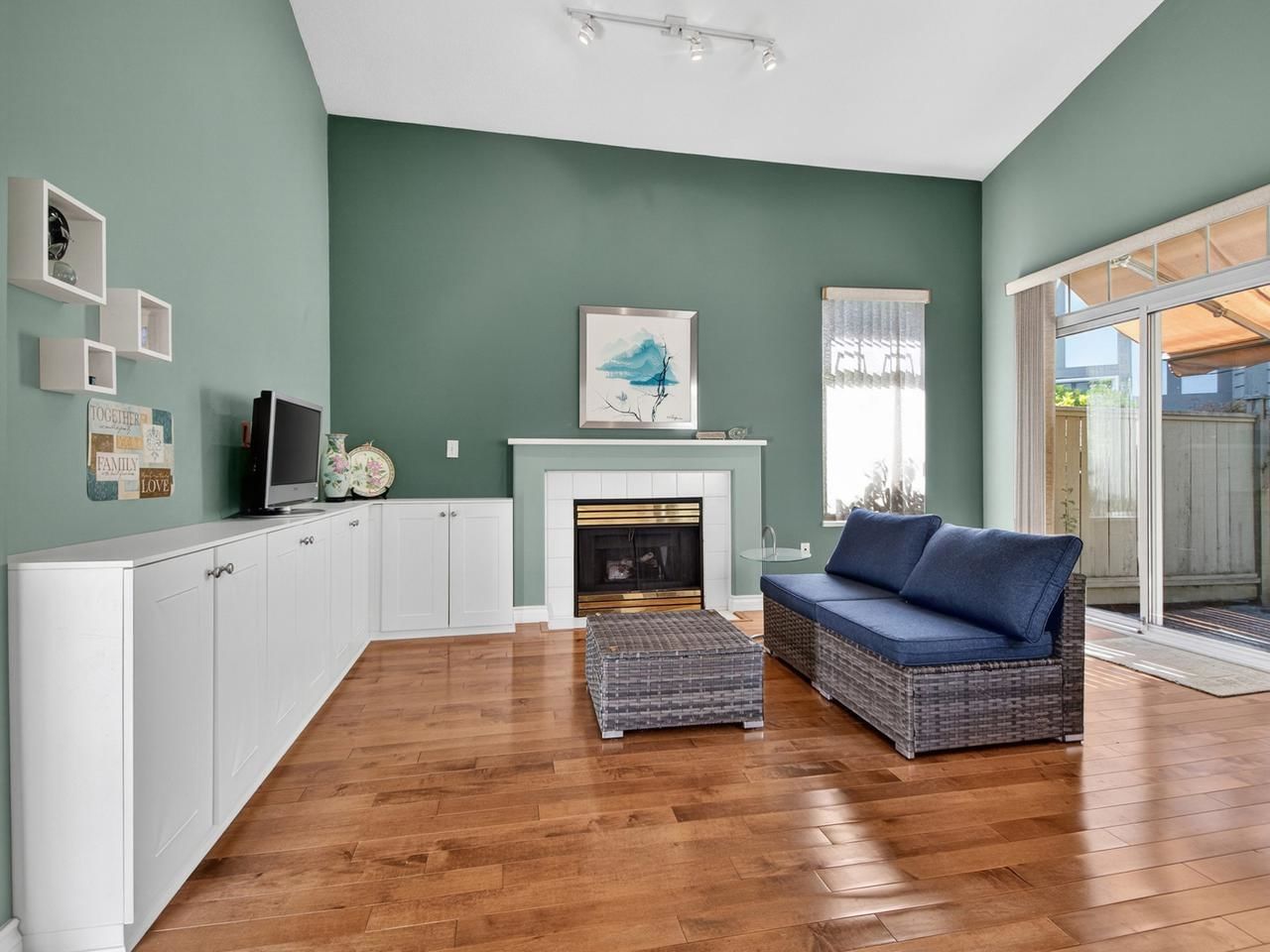 Listing Image 14