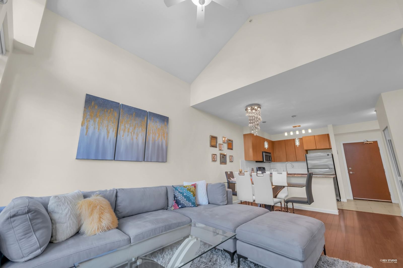 Listing Image 17