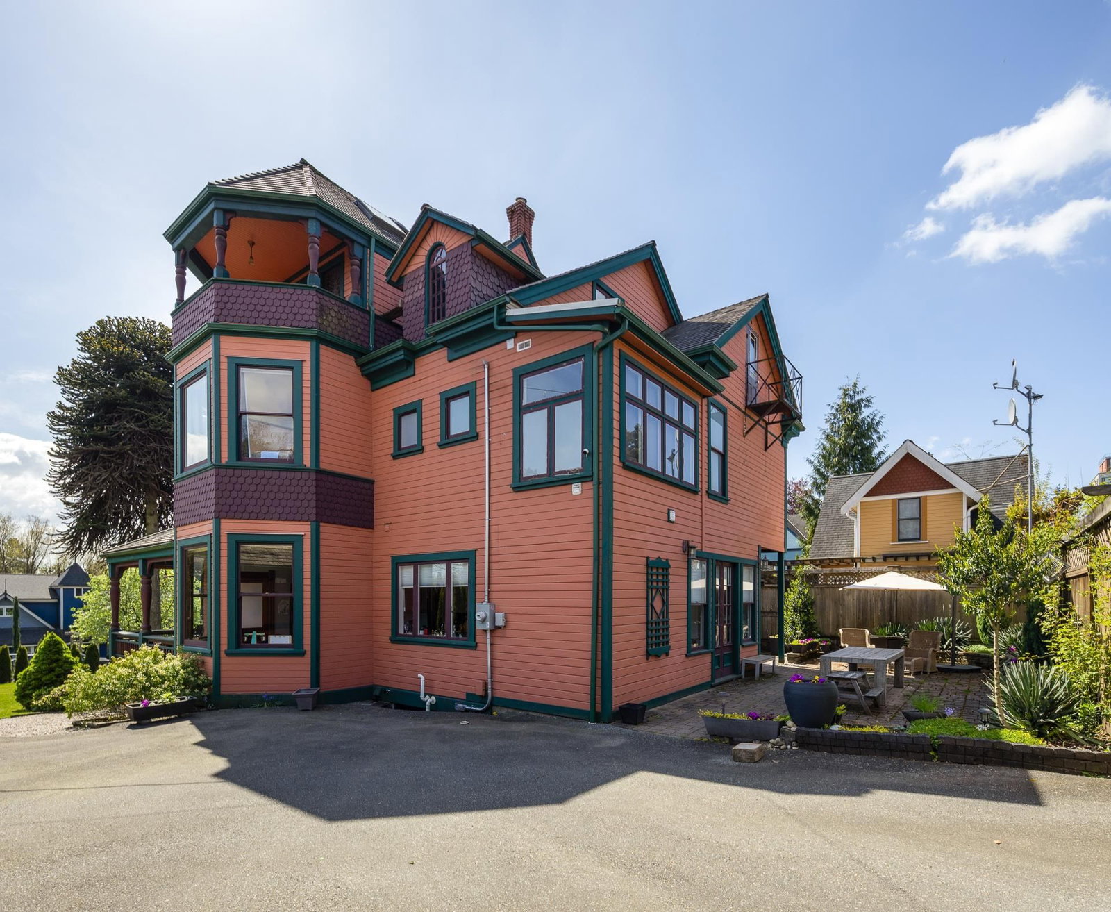 Listing Image 16