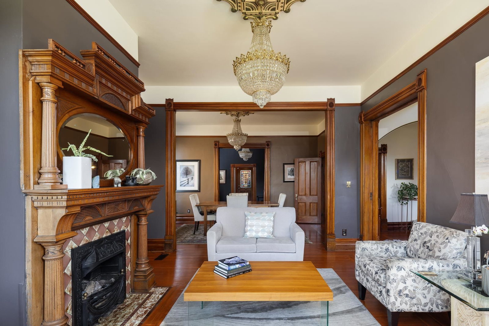 Listing Image 8