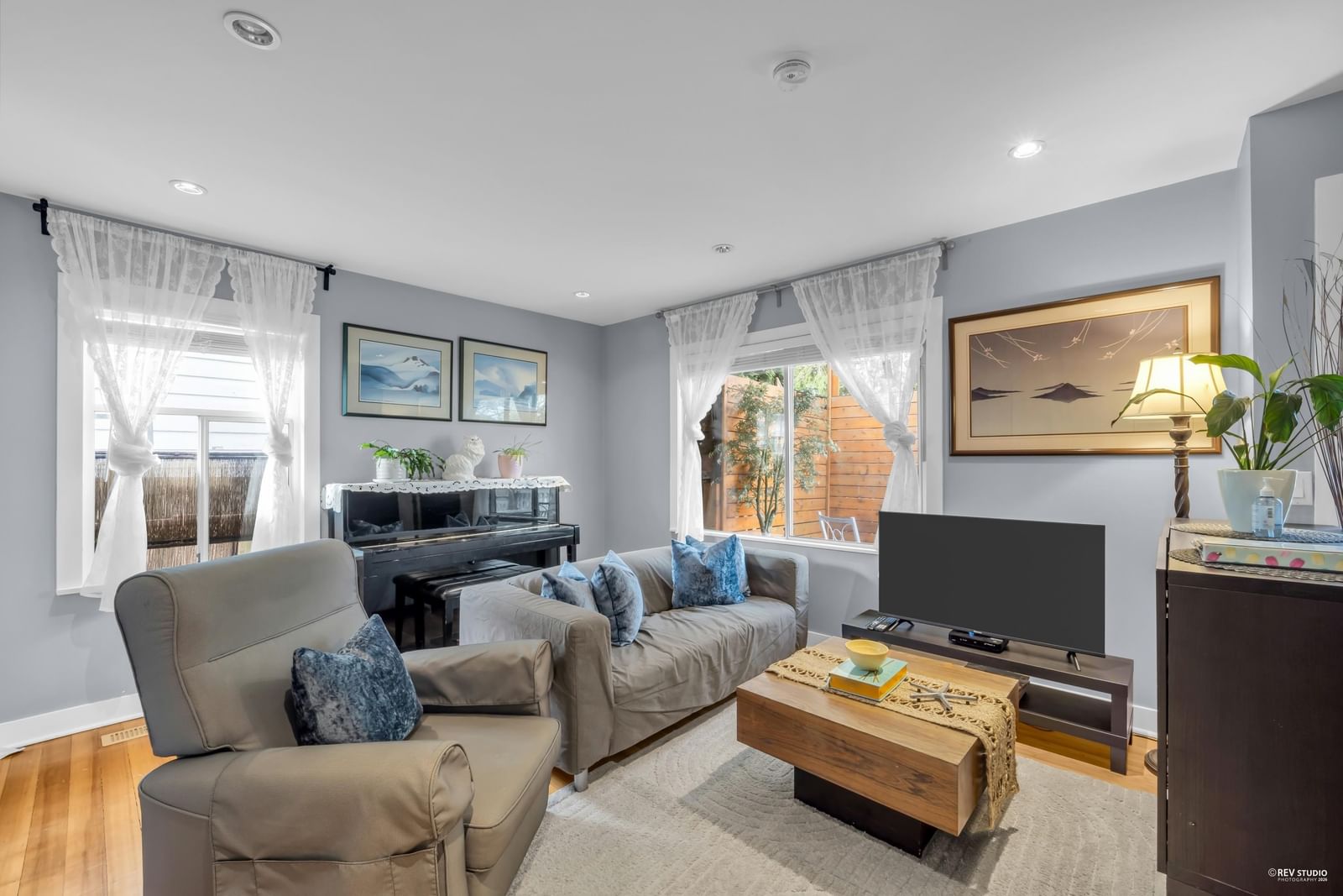 Listing Image 10
