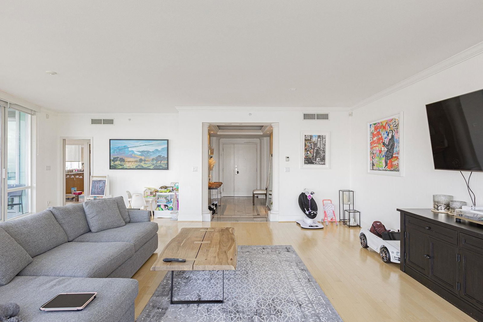 Listing Image 17