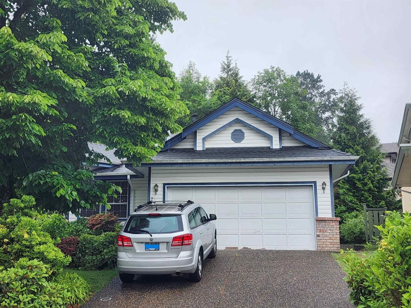 2805 Silverberry Court