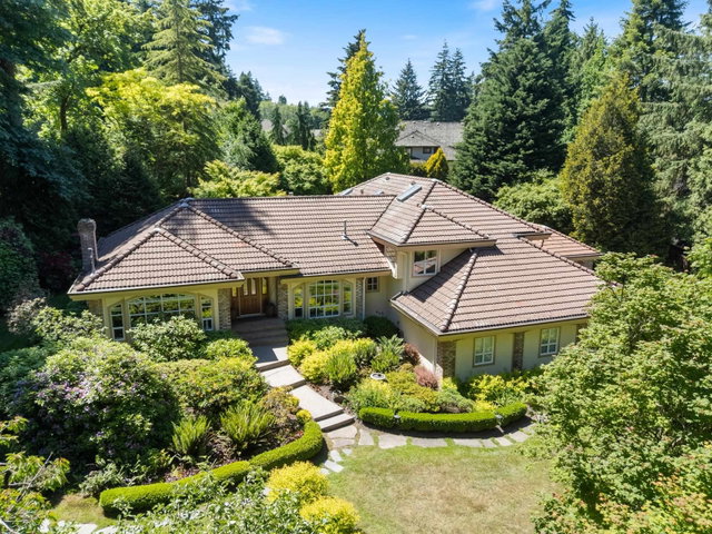 2865 Semiahmoo Trail
