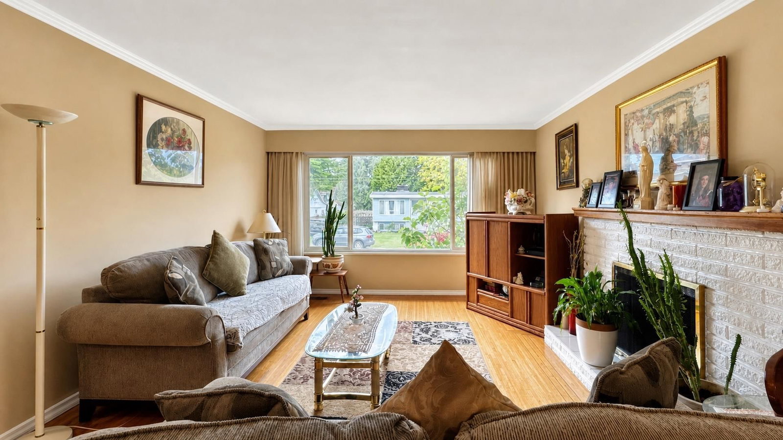 Listing Image 9