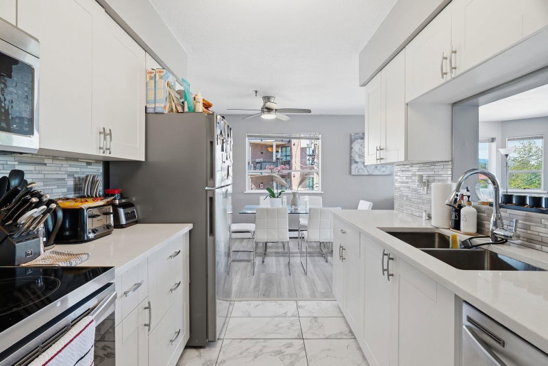 331 - 22661 Lougheed Highway