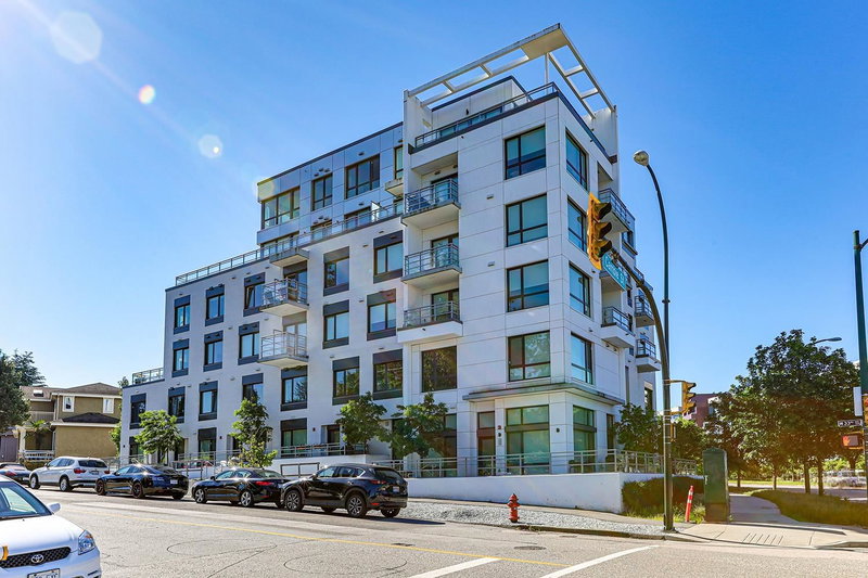 404 - 4908 Cambie Street