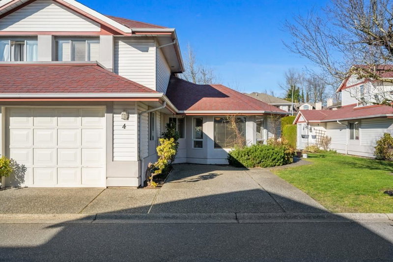 4 - 31406 Upper Maclure Road