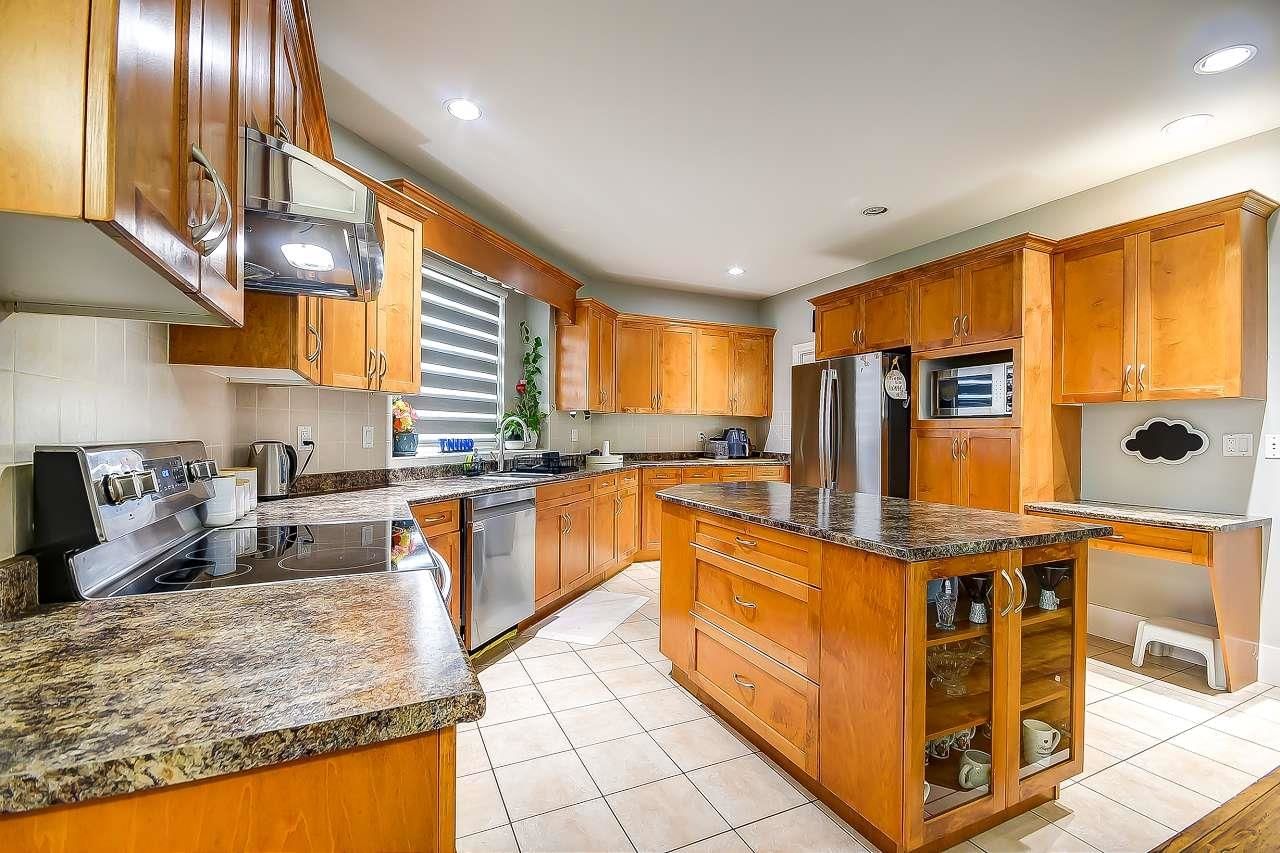 Listing Image 11