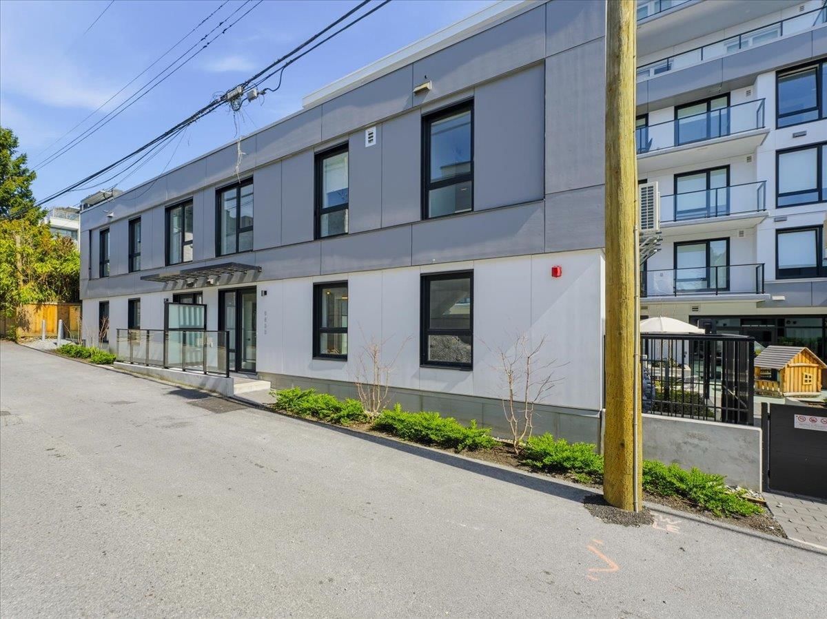 Listing Image 28