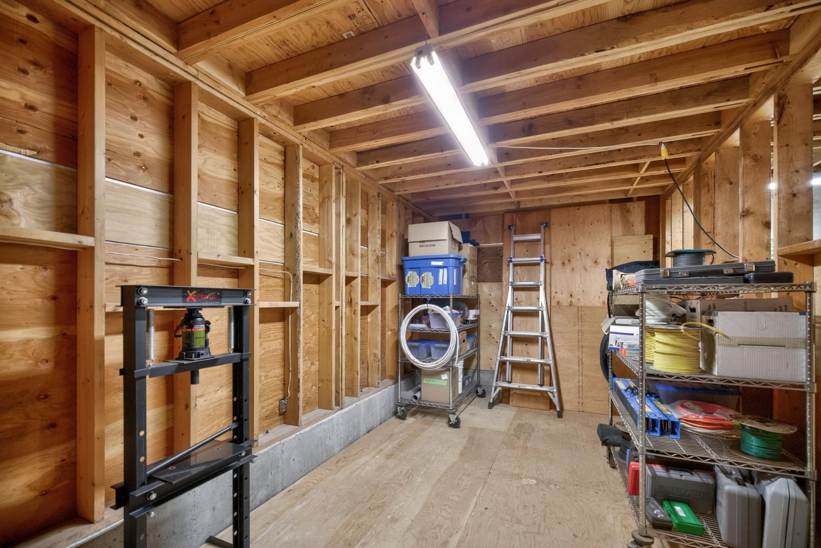 Listing Image 37